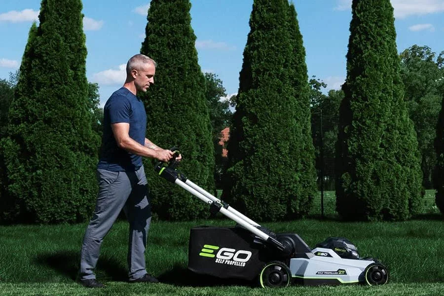 self-propelled lawnmower